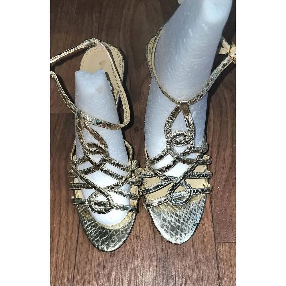 Tahari Dino Heels